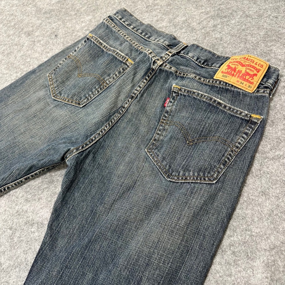 Levi's 505 Jeans Mens 34x30 Blue Regular Fit Straight Leg Denim Pants Casual